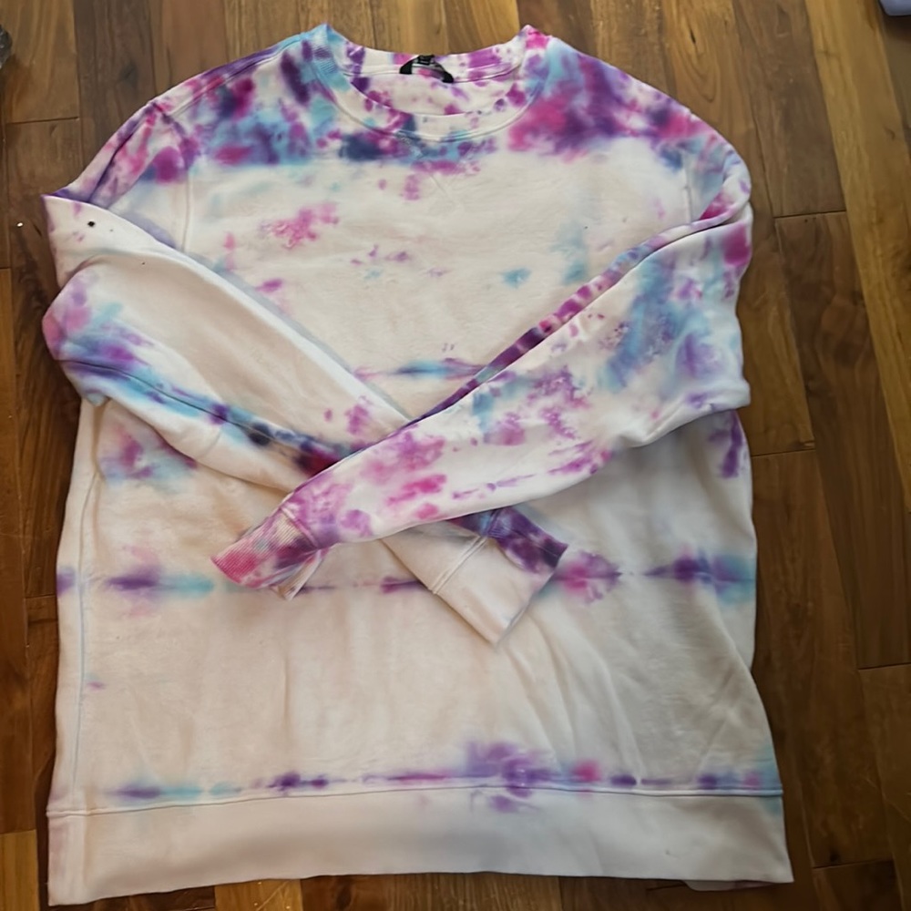 Tye dye sweater